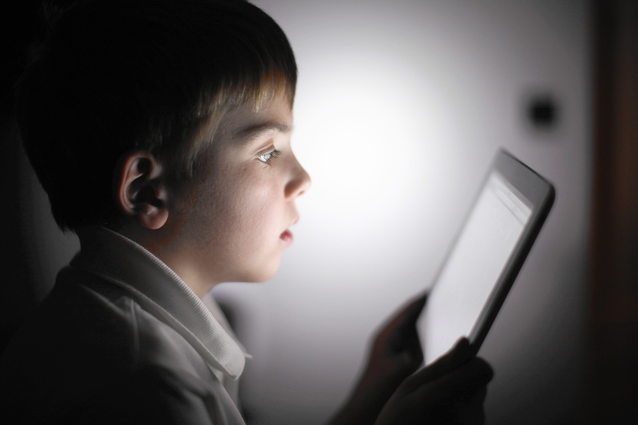 RED FLAGS OF POOR VISION IN CHILDREN